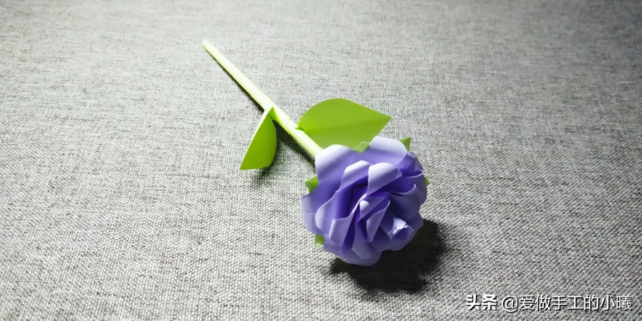 折一束玫瑰花教程简单,怎么用正方形纸折玫瑰花简单折法