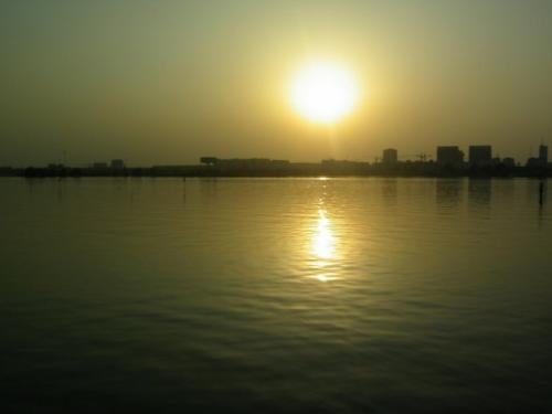 酒店女服务员进客房礼仪,酒店客人洗衣服