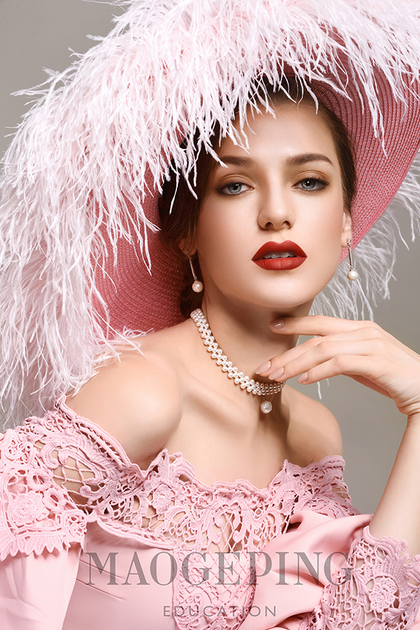 化妆师是艺术还是技术,化妆师是一个什么样的职业