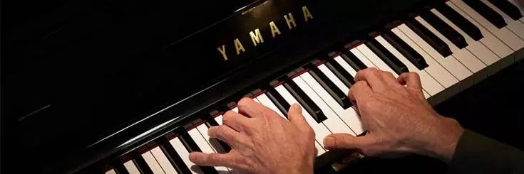 如何选购雅马哈钢琴,雅马哈钢琴官网报价大全