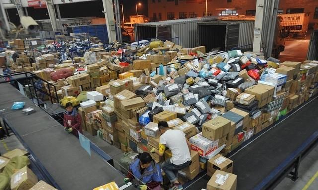 电商几块钱的东西还包邮，难道商家不怕赔钱吗？一位店家道出实情