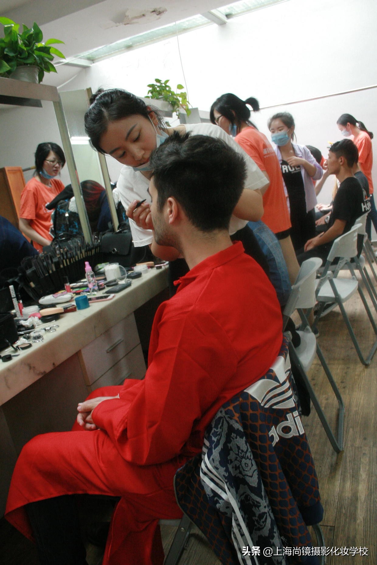 化妆培训一般多少钱?怎样才能省钱?