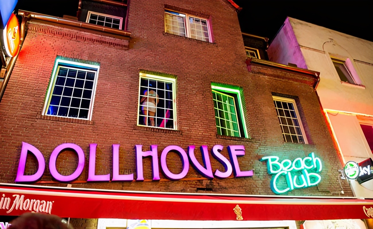 欧洲最大的ji院—绳索大街，为什么欧洲最大的红deng区在德国？