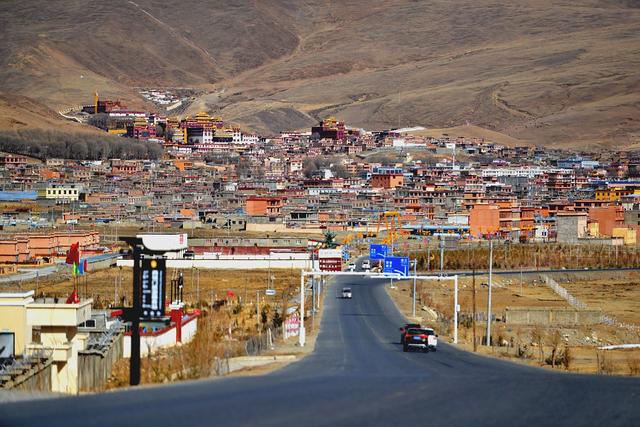四川省理塘县旅游形象大使丁真,丁真四川甘孜理塘县旅游形象提升