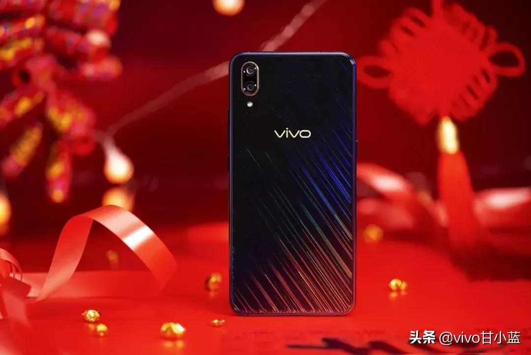 手机黑屏是哪坏了可以触屏,手机一接通手机黑屏什么原因