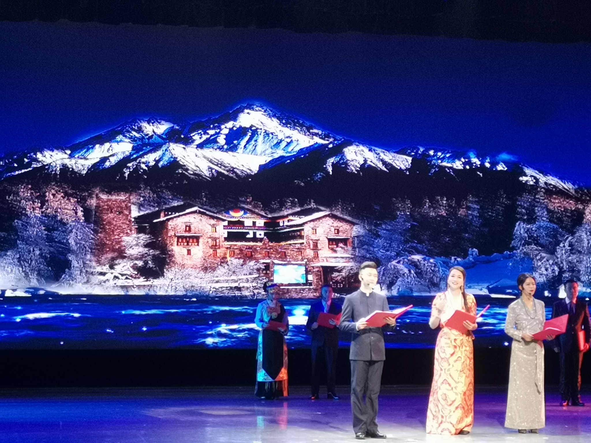 阿坝藏族羌族自治州碉楼,走进阿坝马尔康