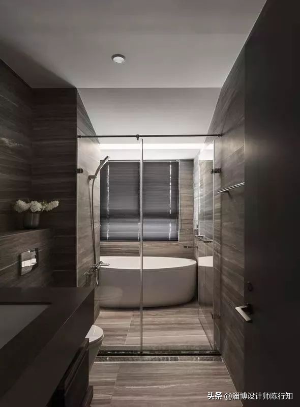 卫生间干湿分离砖墙和玻璃隔断,干湿分离卫生间用推拉门还是隔断