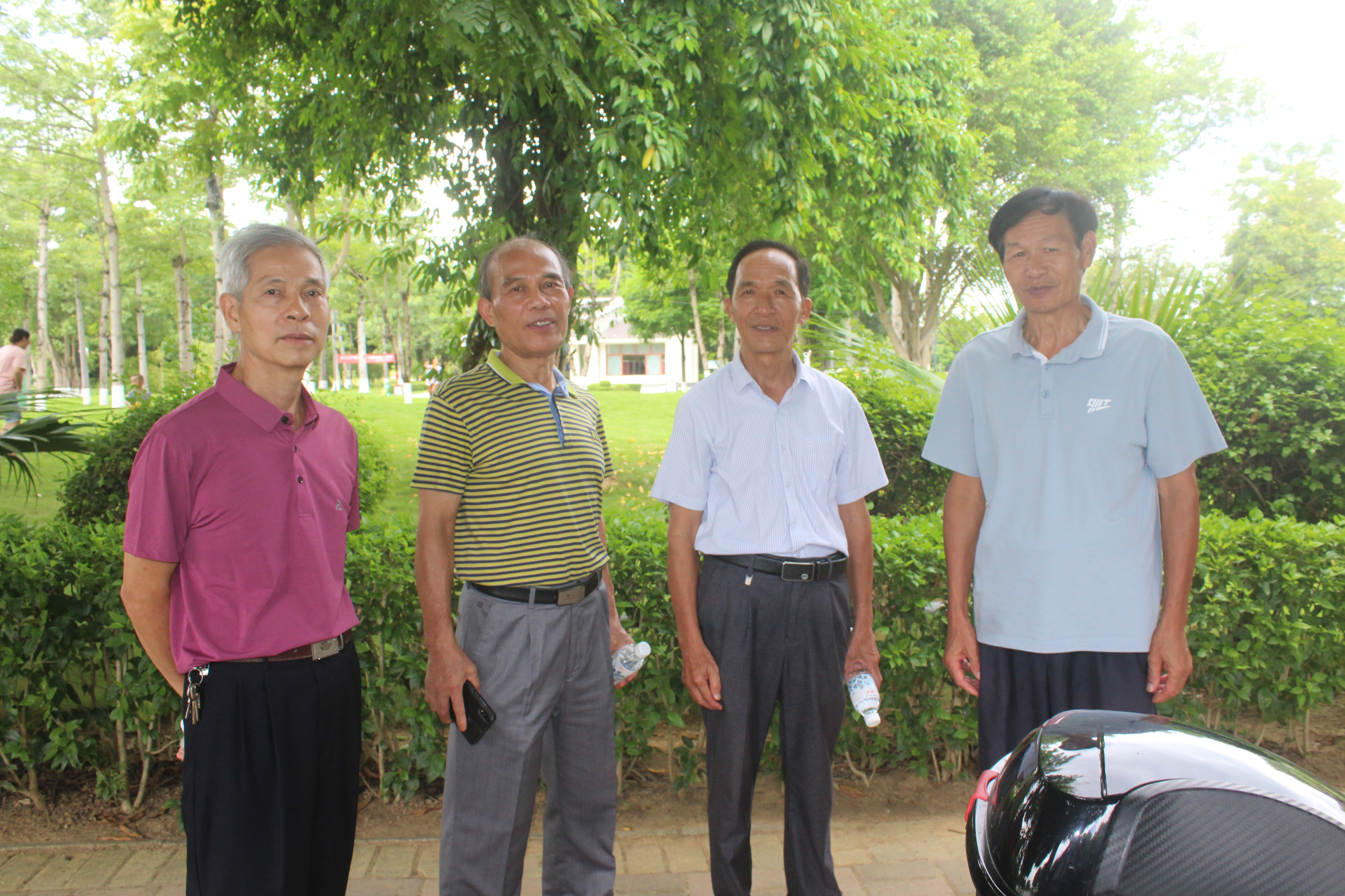 走进广空岁月永恒——地空导弹六团与四五八医院战友庆“八一”