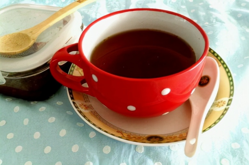 尿液颜色像茶褐色中医辨证,尿液颜色可以判断肾健康