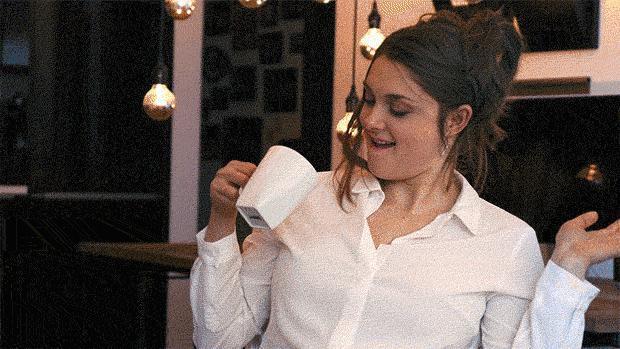 用漂白剂把白色衣服漂黄了怎么办,衣服发黄了用84还是漂白剂