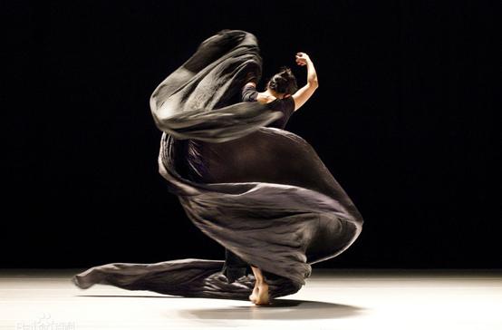 说张艺谋拍烂片，怼范冰冰是毯星，谁给了她毒舌的资本