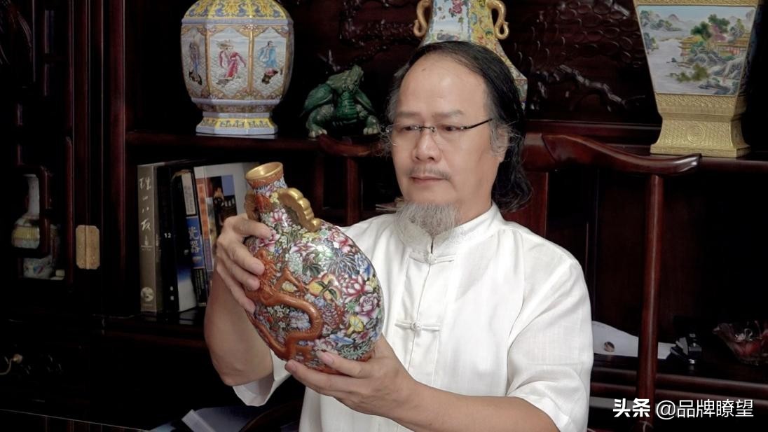 中山市黄圃镇民间收藏人士叶玉棠珐琅彩收藏品堪称世间珍宝