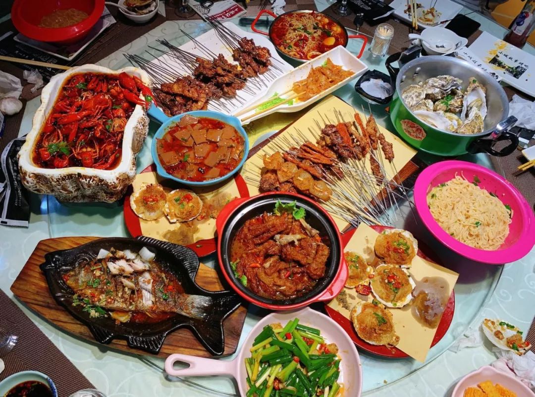 大片腰子头刀胸口，小龙虾38、乳山生蚝20一大锅，长春合隆这店行