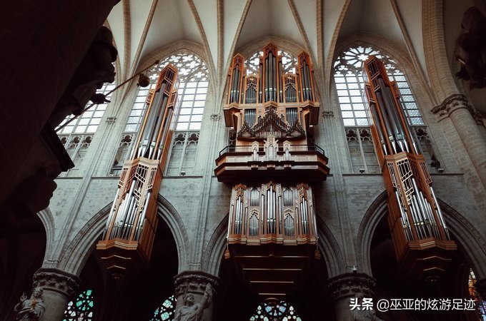 琚獕涓烘娲查閮界殑甯冮瞾濉炲皵 (娆ф床棣栭兘甯冮瞾濉炲皵)