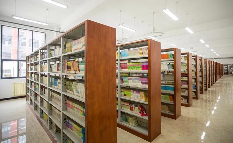 湖北十堰研究生学校,湖北十堰有研究生点的学校