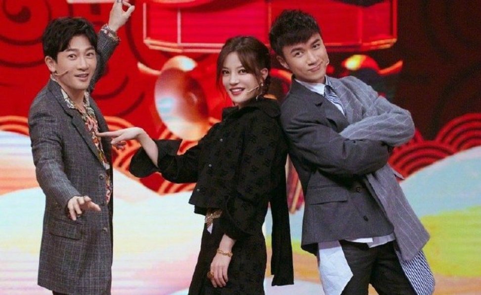 情深深雨蒙蒙古巨基赵薇版大结局 (情深深雨蒙蒙演员重聚赵薇古巨基)