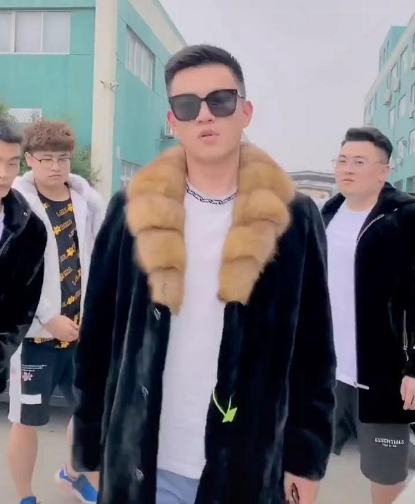 直播6小时卖了100件,直播卖货6亿元