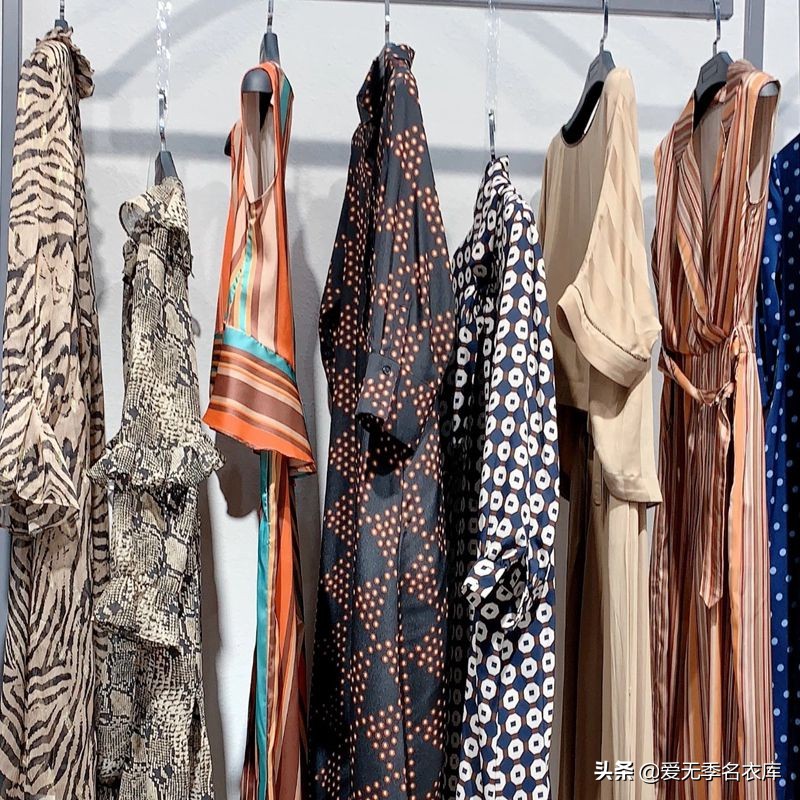 品牌折扣女装走份批发,女装品牌折扣批发一手货源