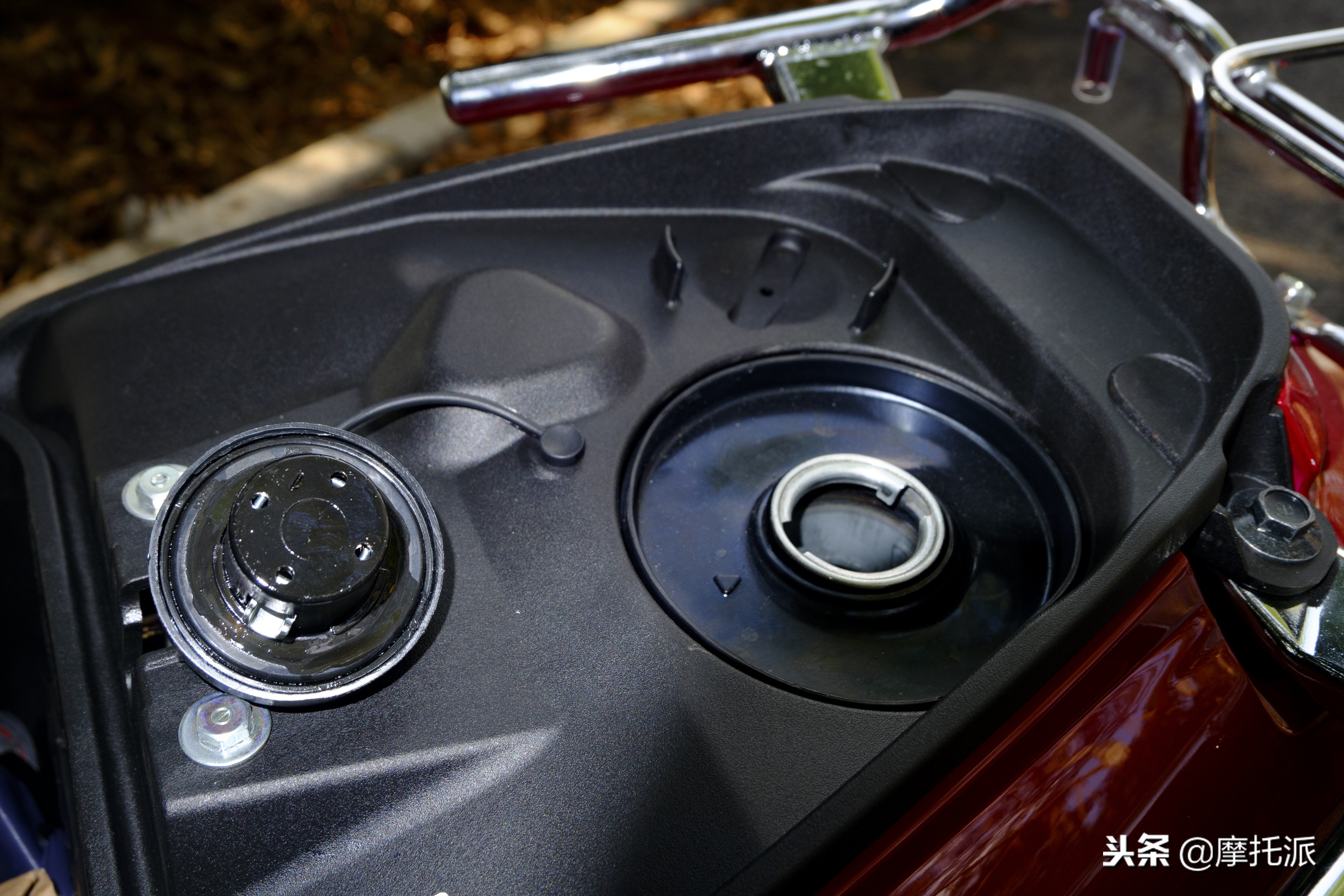 五羊本田新喜鲨125落地价,五羊本田喜鲨125摩托车落地多少钱