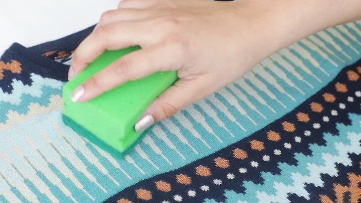 轻松除掉衣服小毛球,实用生活小妙招去衣服毛球