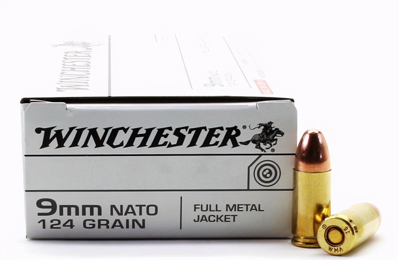 美军战场携带手枪,美军普通士兵装备手枪吗