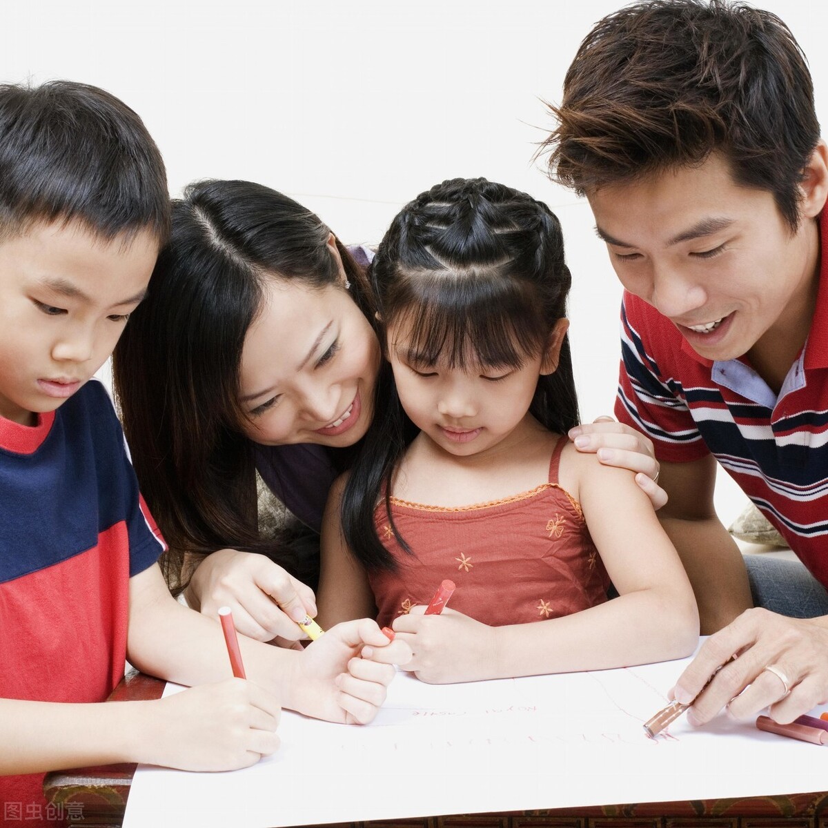 七旬老人摔骨折怎么办,七旬老人摔倒家人回不来后续