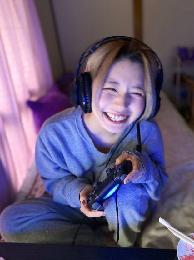 日本游戏主播露脸翻车,乔碧萝素颜