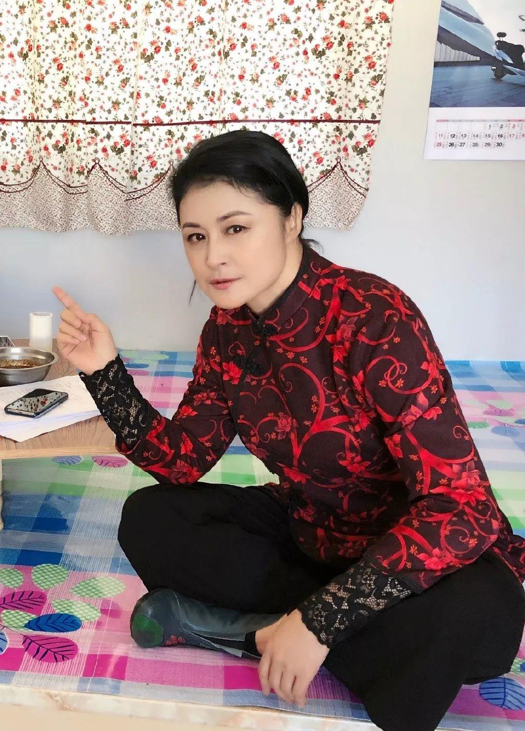 谢大脚于月仙与赵本山的关系,赵本山于月仙演谢大脚