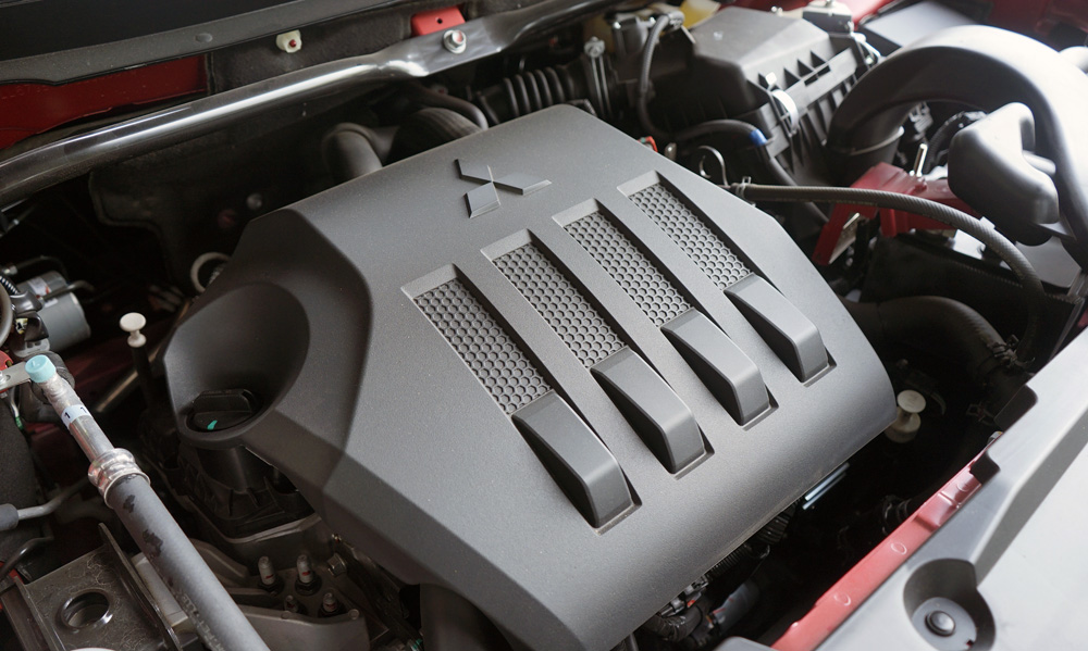 广汽三菱欧蓝德2.4四驱五座咋样,广汽三菱欧蓝德2.4五座顶配四驱