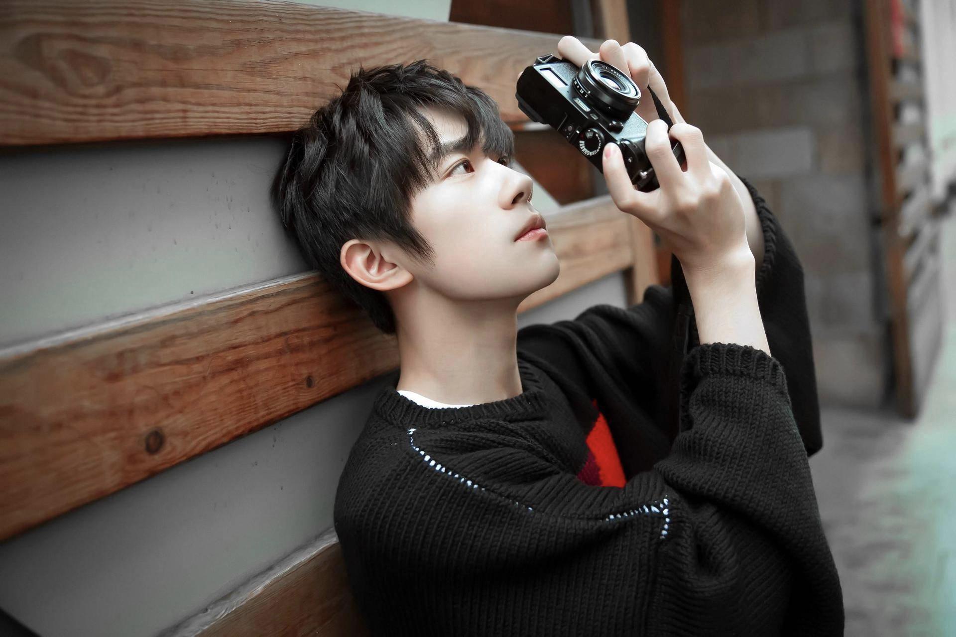 易烊千玺一个人的精彩视频,易烊千玺一个人综艺节目