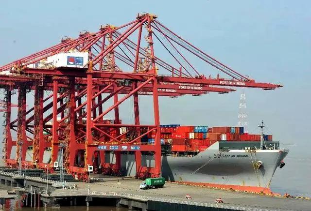 世界十大港口中国占哪七大港口,全球有几个世界第一大港口