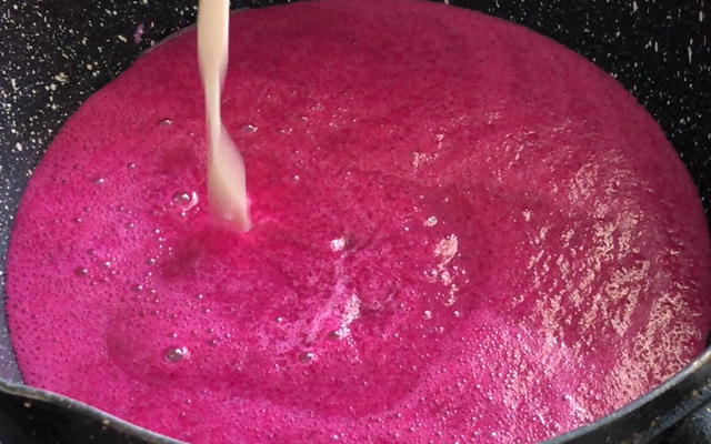 怎样自己制作火龙果冰激凌,火龙果怎么做冰淇淋