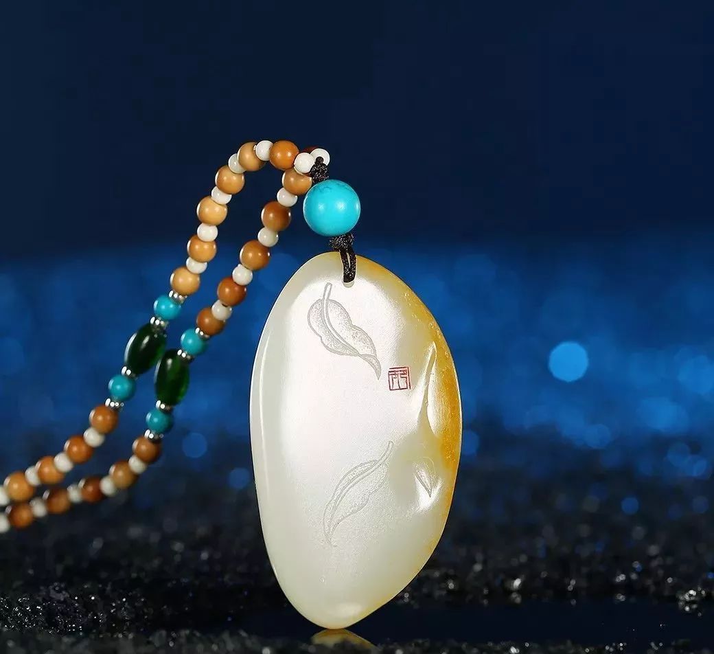 一花一世界一叶一菩提下半句,一花一世界一叶一菩提寓意