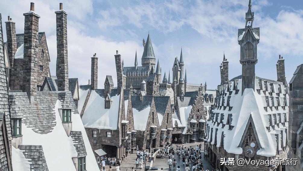 2021年的游乐园，你是期待悬崖边上的跷跷板还是一整年的生日趴？