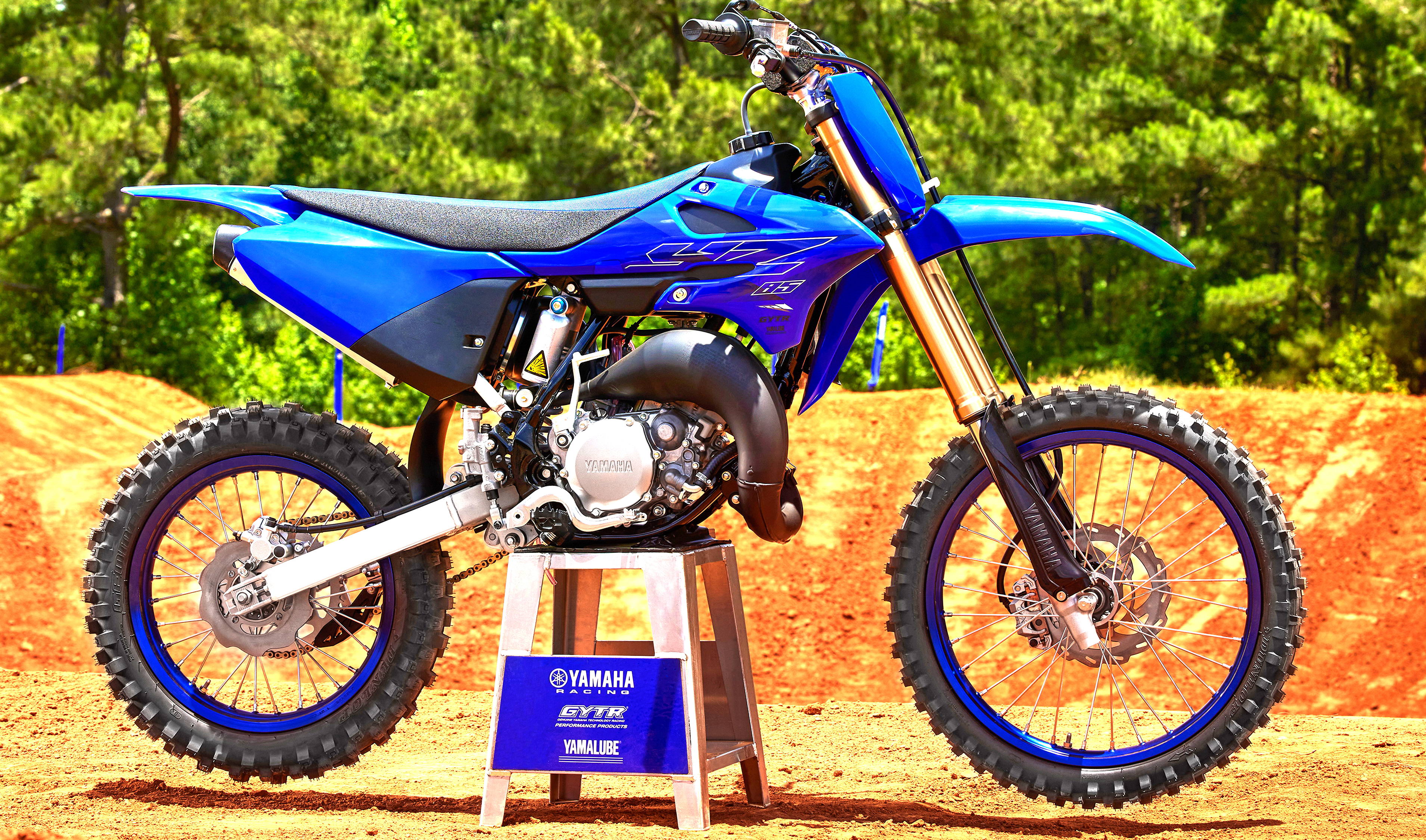 完全颠覆了我对漂移的认识,颠覆了我对比亚迪汽车的认知