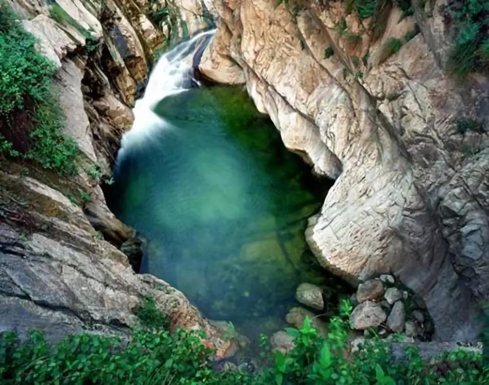 华山黑龙潭是真的假的,探索华山未解之谜黑龙潭