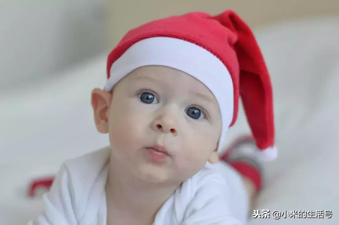 7岁男孩摸女老师胸部被打,说:“我只是想玩玩”