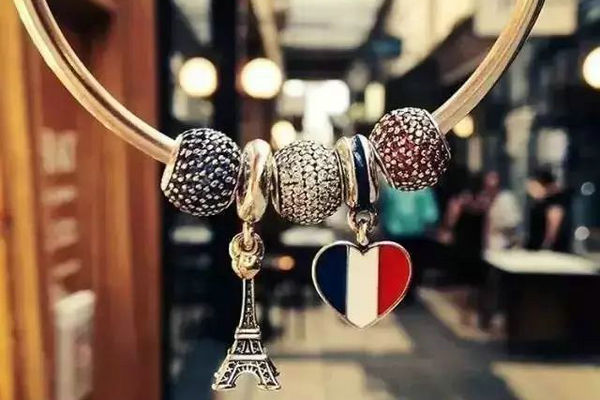 潘多拉手链的颜色寓意,潘多拉手链有什么寓意吗