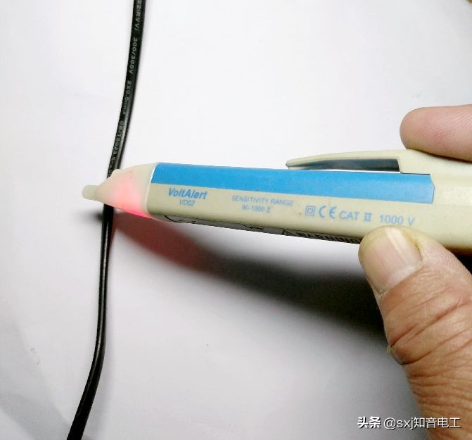 家里零线带电怎么检测,室内零线带电是怎么回事