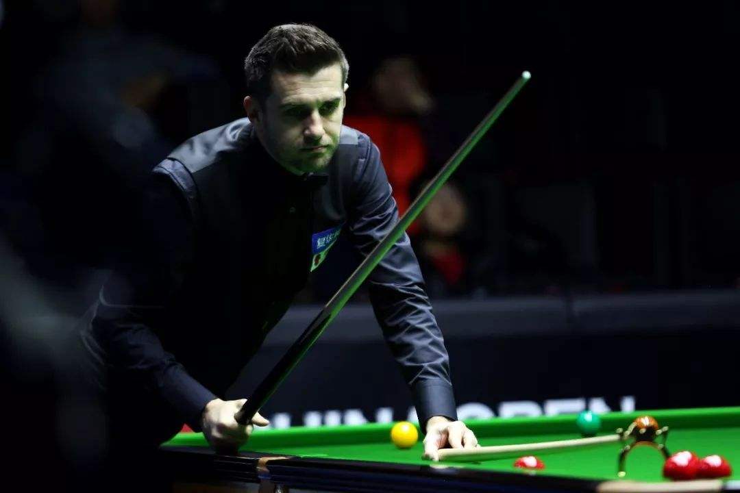 奥沙利文被宾汉姆超分翻盘,奥沙利文vs塞尔比怒砸球台