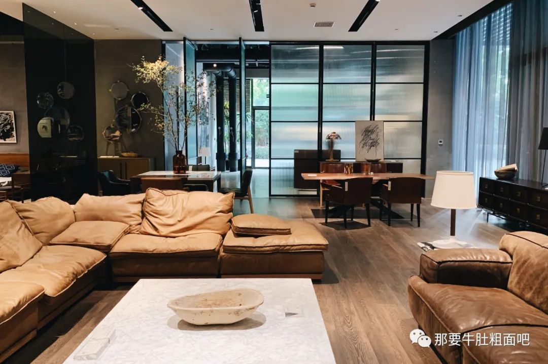 现代风格网购家具店铺推荐,买家具最容易踩的坑是什么