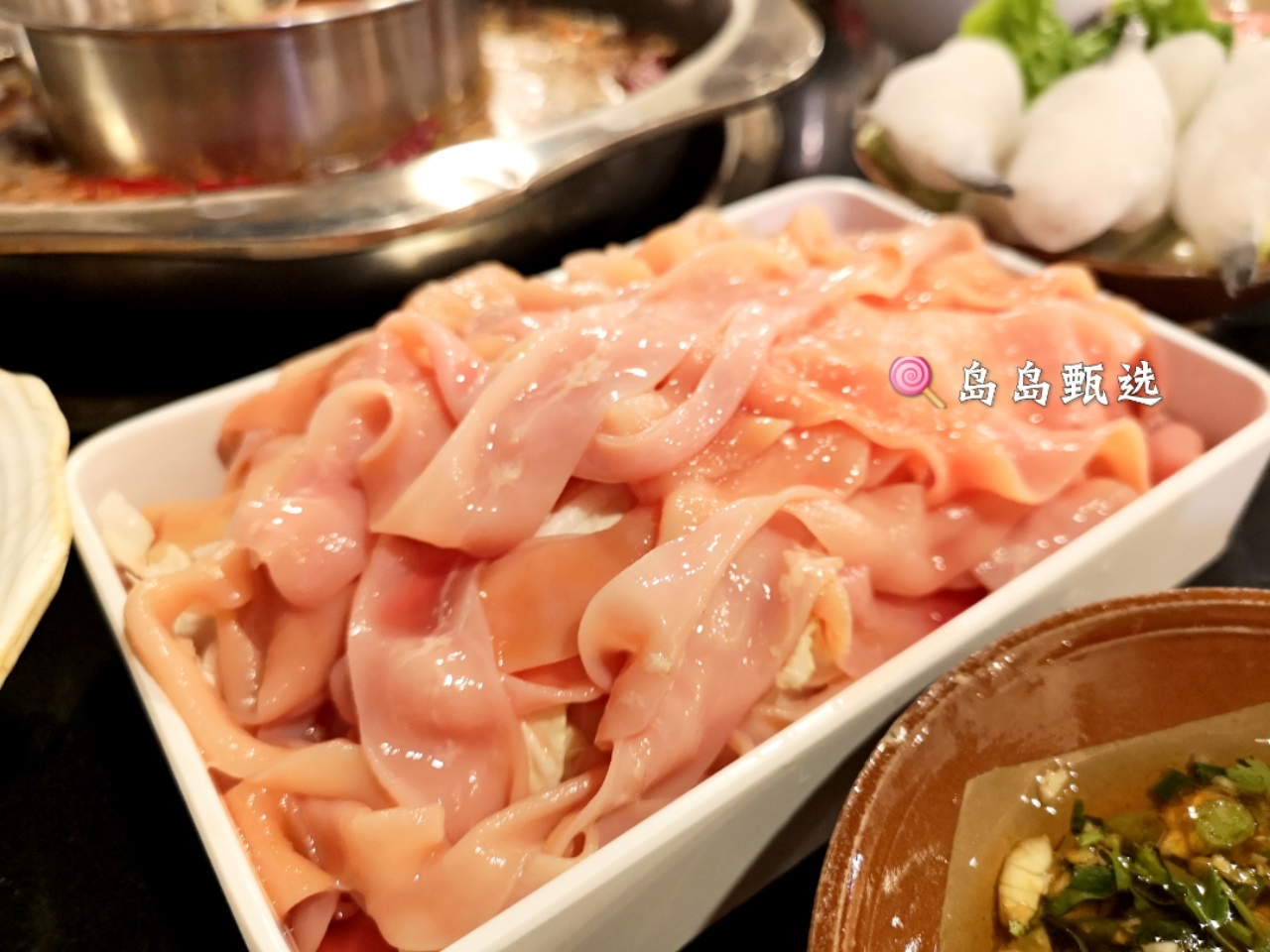 小区巷子里的火锅店,小区门口火锅食材店