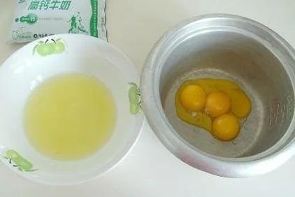 自制美味的电饭锅蛋糕,如何用电饭锅做蛋糕最简单