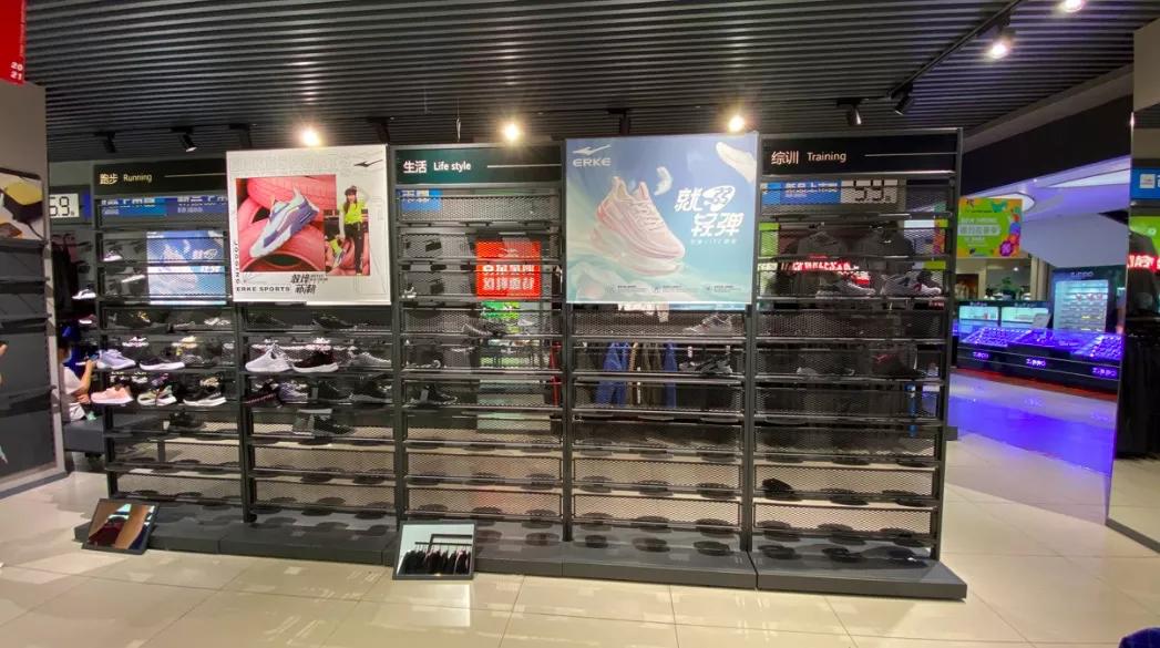 鸿星尔克董事长被粉丝关注,鸿星尔克近几年市场形势