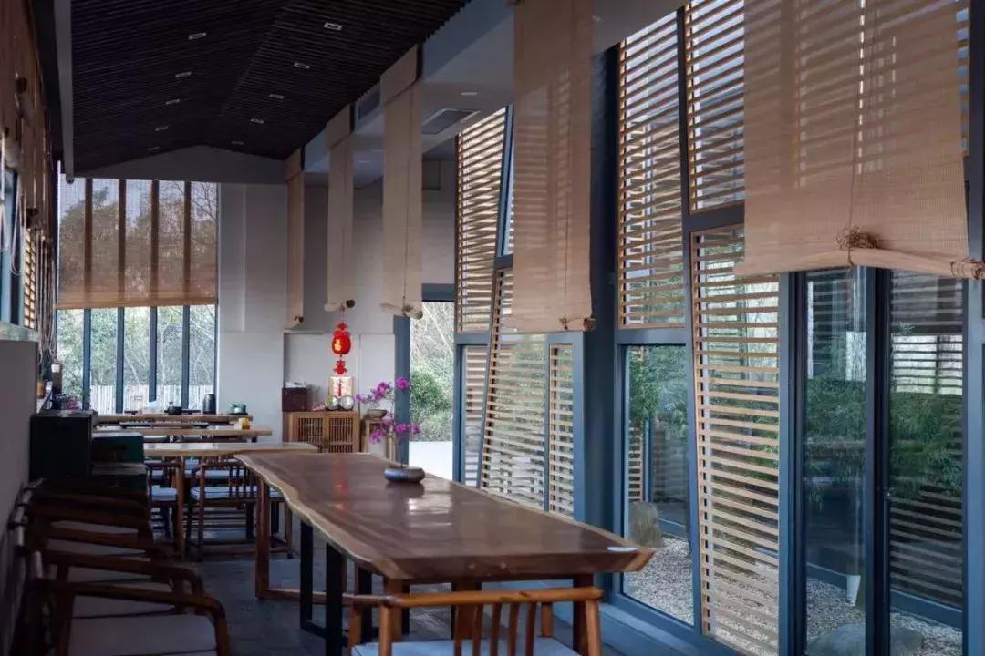 市区出发1h藏着一个“绿岛”？赛车、帆船…梅山原来如此洋气！