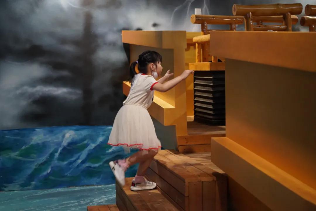 占地30000㎡！这艘建在安华汇天台上的巨船，竟是亲子乐园