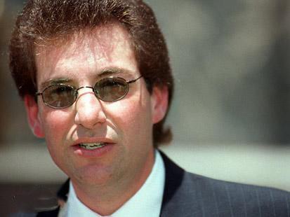 世界十大黑客,顶尖的电脑高手,看看他们都干了什么坏事?