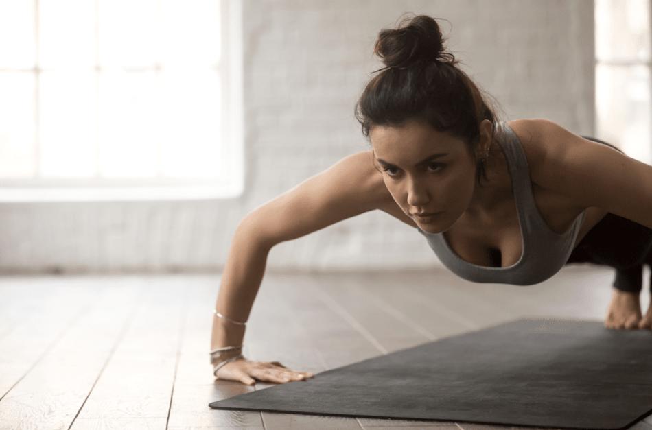 瘦手臂拜拜肉最快瑜伽,练大臂拜拜肉瑜伽动作