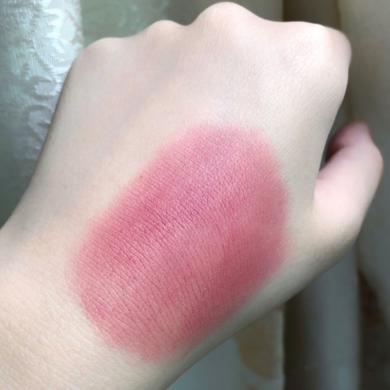 李佳琦推荐，大牌口红最值得购买的豆沙色！你有没有？