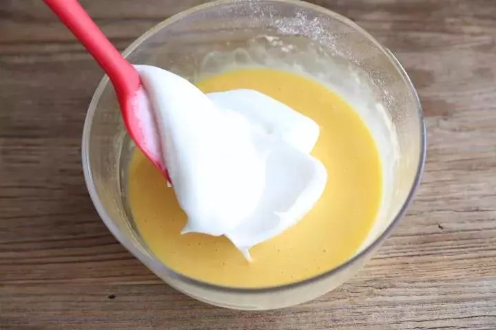 简单好吃的烘焙蛋糕,烘焙入门级别的必做甜品